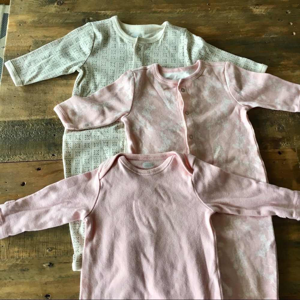 Lot of 3 ⭐️Old Navy⭐️ New Born Baby Gowns 💓